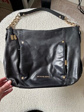 Michael Kors Black Leather Shoulder Bag Gold Chain Strap Slouchy Hobo